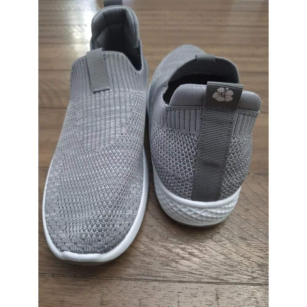 Tommy Bahama Womens Gray Knit Slip On Sneakers Lightweight Casual Size 9.